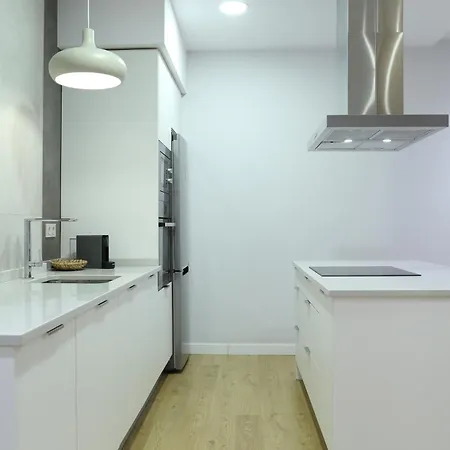 Apartment Cozy And Centric By Cisan *
