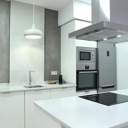 Apartment Cozy And Centric By Cisan San Sebastian